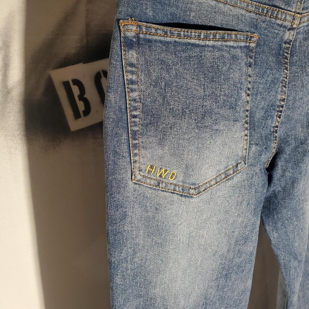 HWD Halfway Dead Men’s Jeans Size 30w Blue Medium Wash NWT
